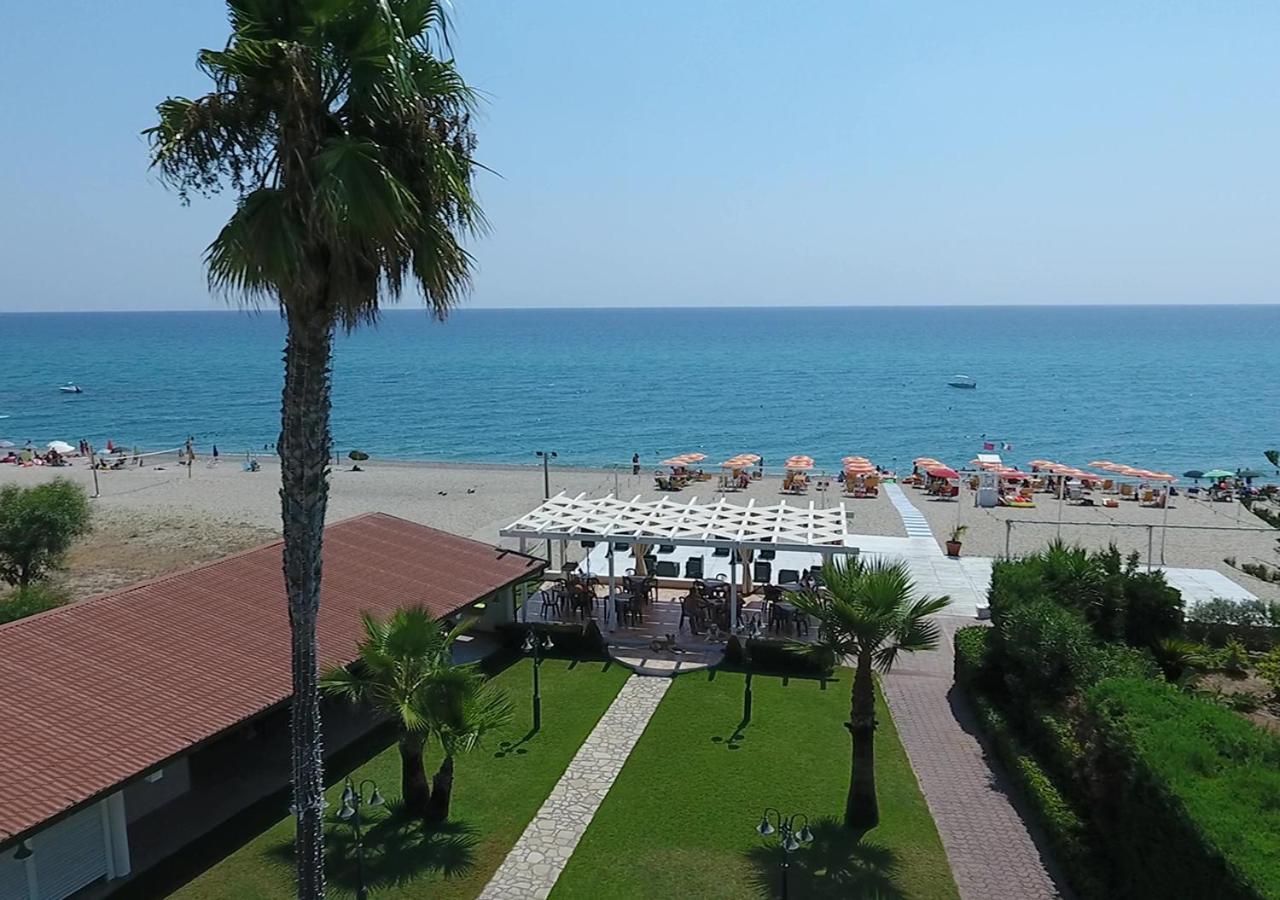 Hotel Federica Риаче Марина Екстериор снимка