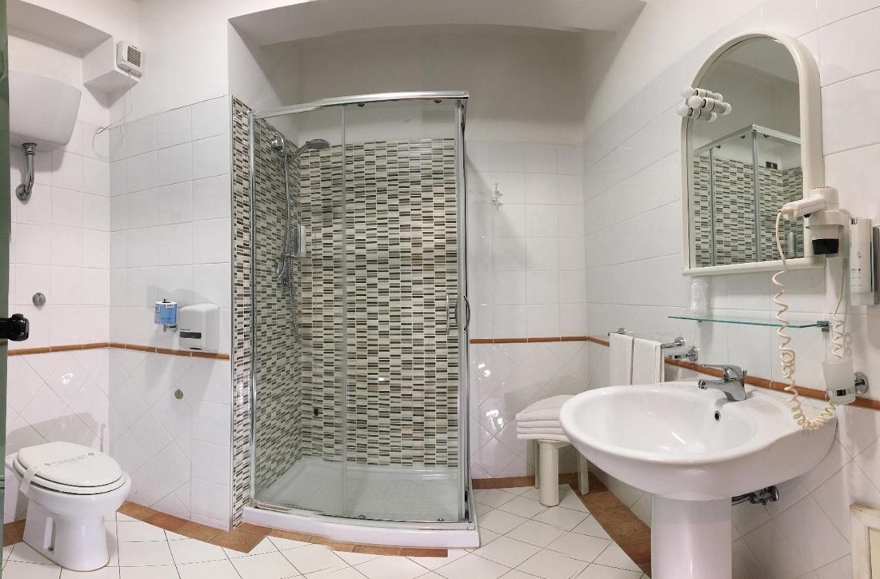 Hotel Federica Риаче Марина Екстериор снимка